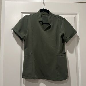 Moss Inala - Slim Scrub Top